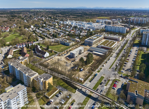 07.04.2025 - Marx-Zentrum, Studentenwohnheim, Wohnanlage Karl-Marx-Ring 52-62, KMR 53-57c Umgebung