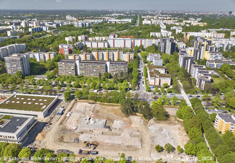 29.04.2025 - Marx-Zentrum, Studentenwohnheim, Wohnanlage Karl-Marx-Ring 52-62, KMR 53-57c Umgebung