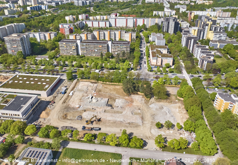 29.04.2025 - Marx-Zentrum, Studentenwohnheim, Wohnanlage Karl-Marx-Ring 52-62, KMR 53-57c Umgebung