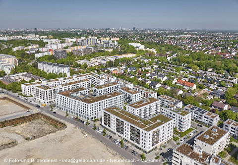 29.04.2025 - Marx-Zentrum, Studentenwohnheim, Wohnanlage Karl-Marx-Ring 52-62, KMR 53-57c Umgebung