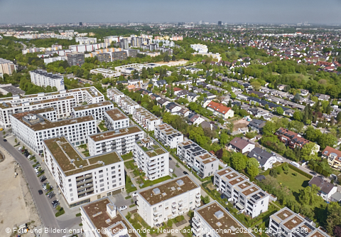 29.04.2025 - Marx-Zentrum, Studentenwohnheim, Wohnanlage Karl-Marx-Ring 52-62, KMR 53-57c Umgebung