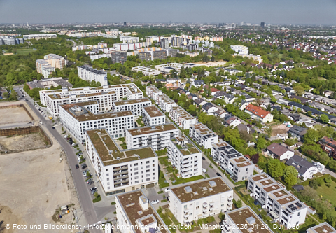 29.04.2025 - Marx-Zentrum, Studentenwohnheim, Wohnanlage Karl-Marx-Ring 52-62, KMR 53-57c Umgebung