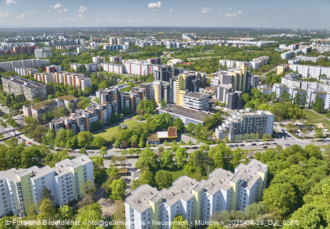 29.04.2025 - Marx-Zentrum, Studentenwohnheim, Wohnanlage Karl-Marx-Ring 52-62, KMR 53-57c Umgebung