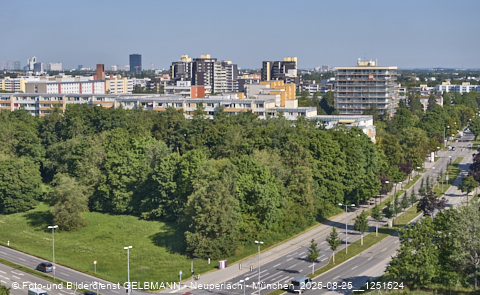 25.08.2025 - DEMOS-Baustelle und BayernHeim-Baustelle Alexiqauartier in Neuperlach