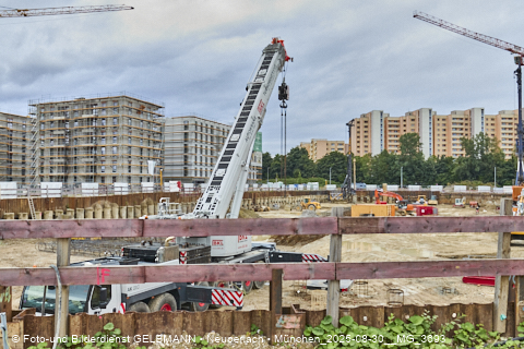 30.08.2025 - DEMOS-Baustelle und BayernHeim-Baustelle Alexiqauartier und BayernHeim in Neuperlach