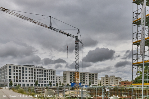 30.08.2025 - DEMOS-Baustelle und BayernHeim-Baustelle Alexiqauartier und BayernHeim in Neuperlach