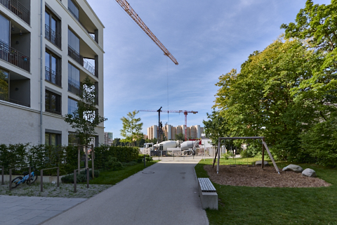 03.09.2025 - DEMOS-Baustelle und BayernHeim-Baustelle Alexiqauartier und BayernHeim in Neuperlach