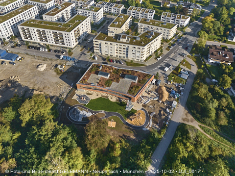 02.10.2025 - Baustelle BayernHeim und DEMOS im Alexisquartier