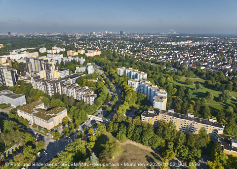 21.10.2025 - Marx-Zentrum und Karl-Marx-Ring 52-62 mit Umgebung in Neuperlach