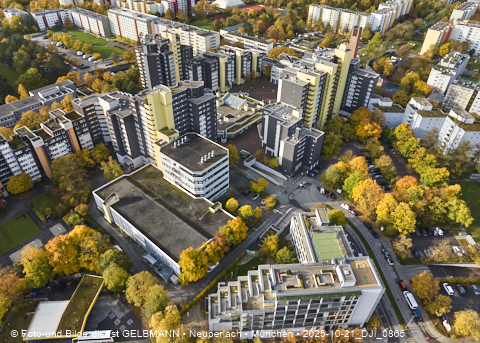 21.10.2025 - Marx-Zentrum und Karl-Marx-Ring 52-62 mit Umgebung in Neuperlach