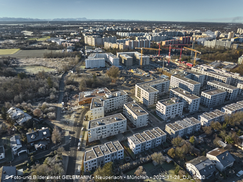 28.11.2025 - Baustelle Alexisquartier mit DEMOS und BayernHeim in Neuperlach