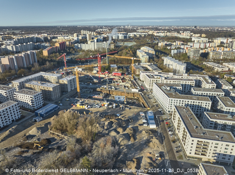 28.11.2025 - Baustelle Alexisquartier mit DEMOS und BayernHeim in Neuperlach