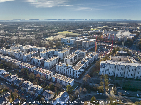 28.11.2025 - Baustelle Alexisquartier mit DEMOS und BayernHeim in Neuperlach